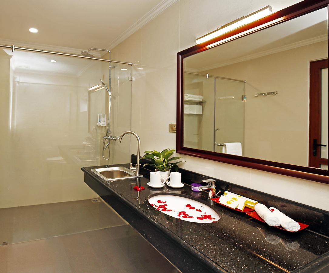 Bac Ninh Uri Hotel Buitenkant foto
