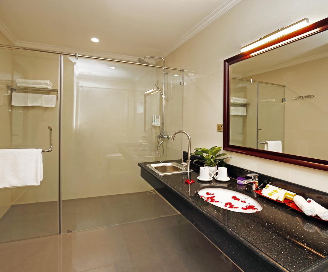 Bac Ninh Uri Hotel Buitenkant foto